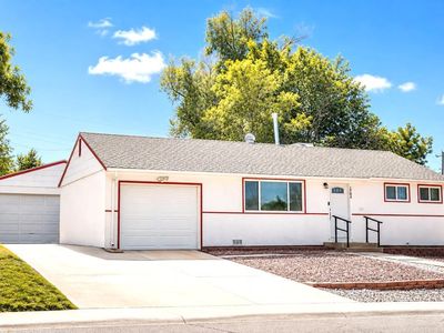 1704 Zuni Rd