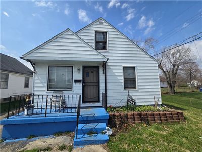 741 Almond Ave