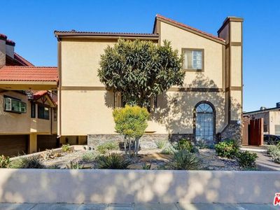 212 La France Ave APT B
