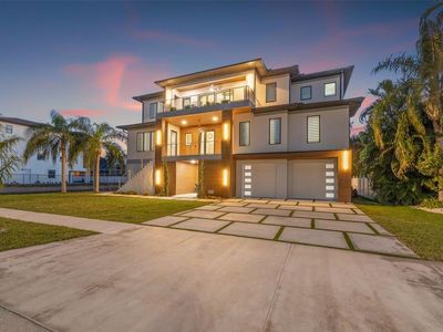 5964 Bayview Cir S
