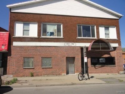1414 Main St