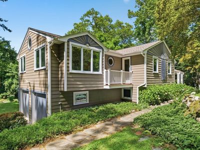 126 Lexington Rd