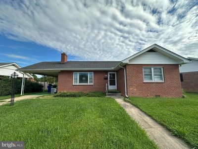 405 Delaware Rd