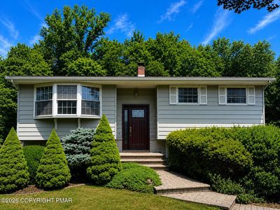 Property at 34 Parkway Dr, Stroudsburg, PA