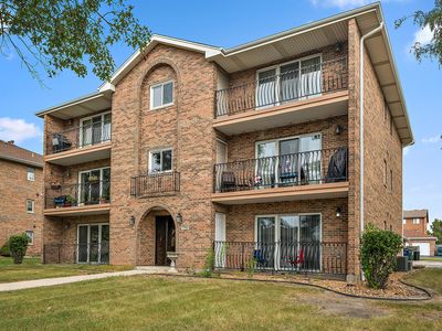 9960 W 153rd St APT 1W