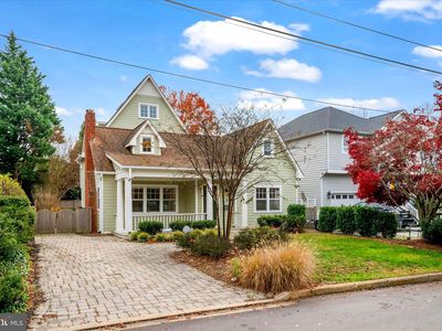 3 Chester Ave