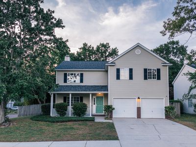 2484 Melville Rd