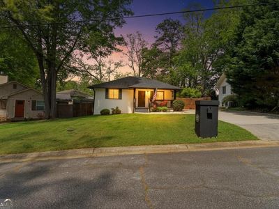 823 Frances Dr SE