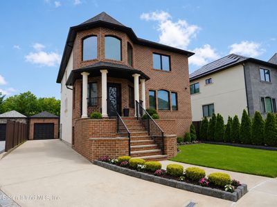 37 Torrice Loop