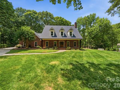 5243 Mintridge Rd