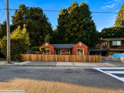 1021 Cedar Street
