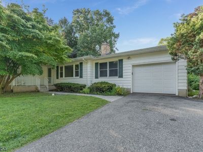 2 Glenway Dr