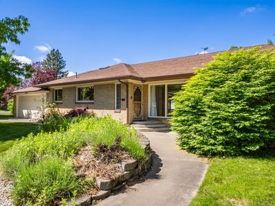 310 W Joseph Ave