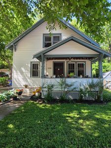 1048 Putnam Ave