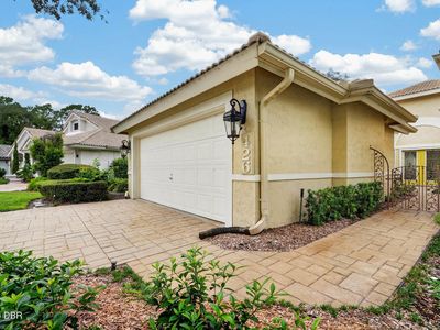 426 Harbour Town Ln