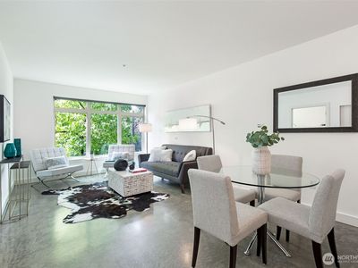 1610 Belmont Avenue #402