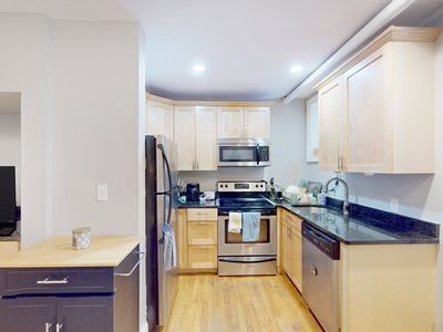 55 Magazine St APT 4B