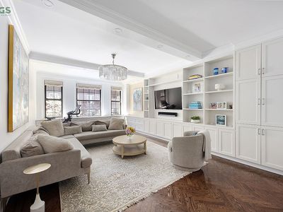 161 W 75th St APT 4D