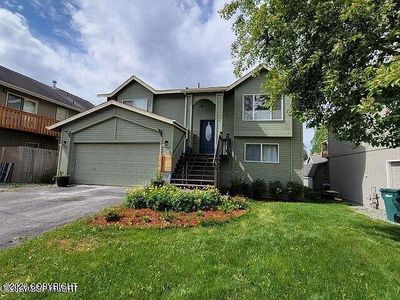 12222 Woodward Dr