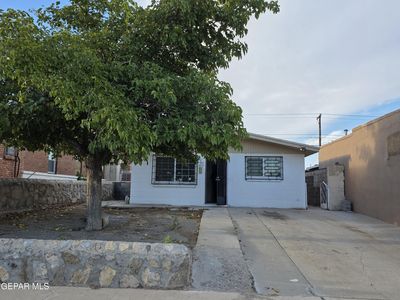 3219 Sacramento Ave