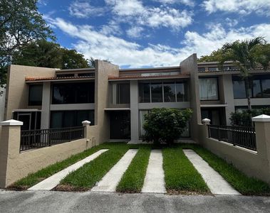 Property at 750 E Coco Plum Circle #2, Fort Lauderdale, FL