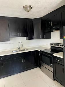 445 NE 195th St APT 326