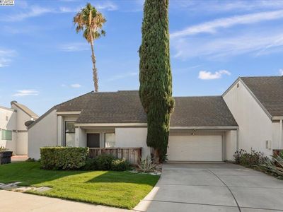 100 Portola Way APT 2