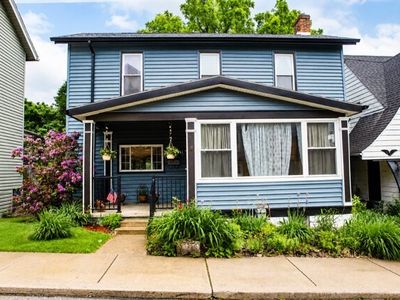 848 S Highland Ave
