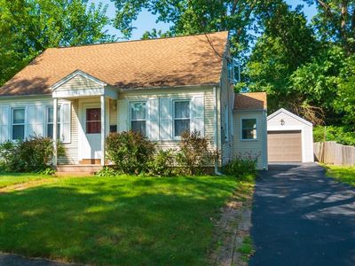 62 Balfour Dr