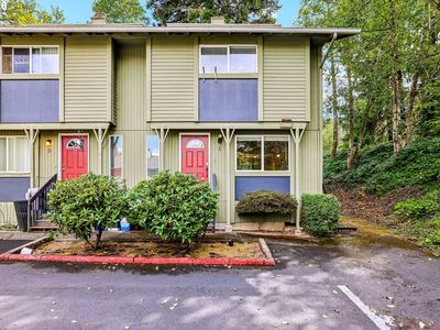 1721 NE 116th St APT E