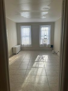 2922 Barnes Ave APT 6E