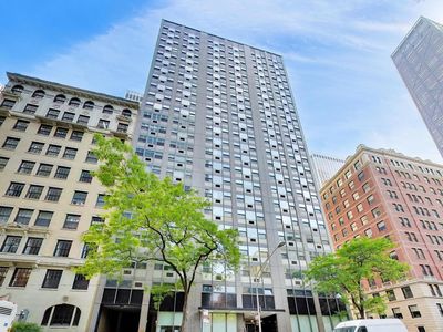 253 E Delaware Pl APT 12E