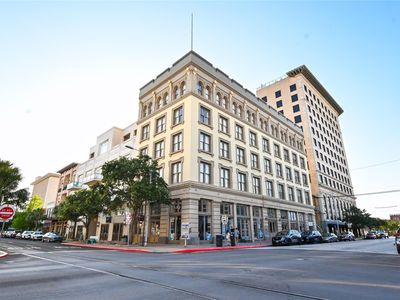 415 22nd St APT 4B