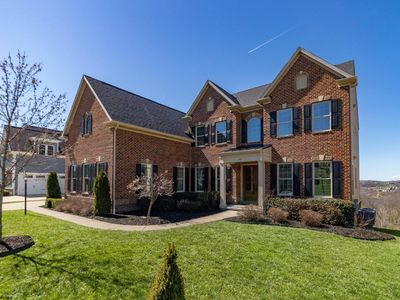 108 Falling Water Ln