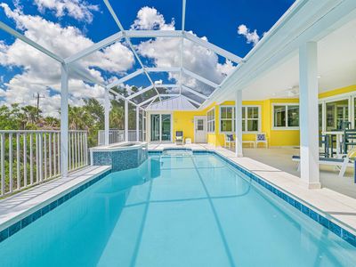 335 Cowry Ct
