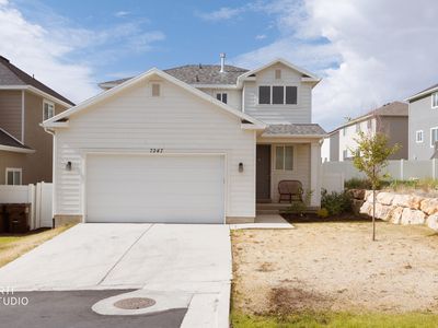 7247 N Green Pasture Ln