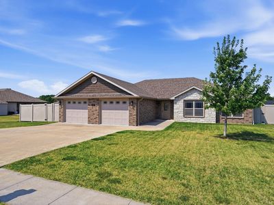 380 Dover Dr