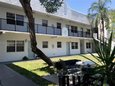 1925 Madison St APT 14