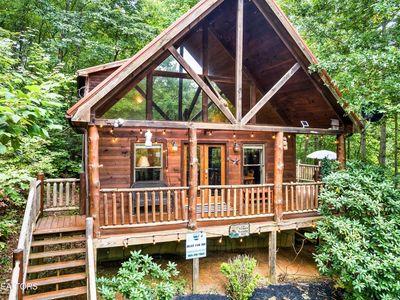 2475 E View Dr