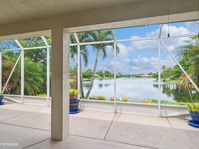 737 SW Rocky Bayou Terrace