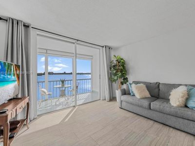 3020 Marcos Dr APT S504