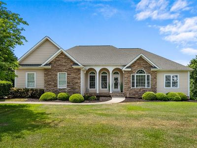 106 Woods Dr