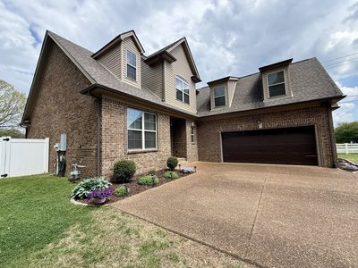 1600 Inverness Dr