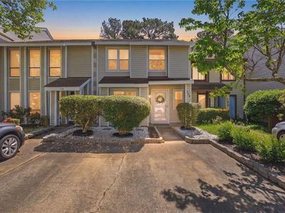 718 Woodbox Dr