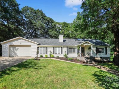 206 Price St