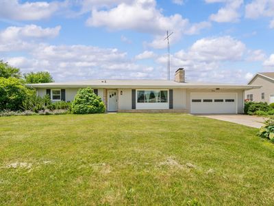 8956 Maplewood Dr