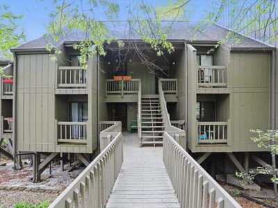 9404 S Lake Ridge Dr