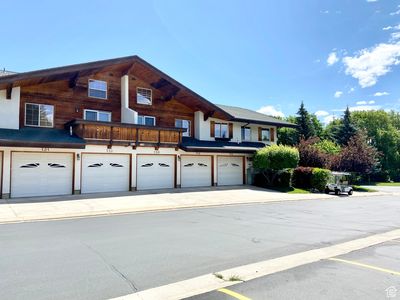 754 N Hot Springs Dr