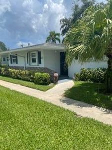 2758 Emory Drive E #E