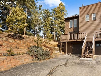 590 Greenway Ct APT A